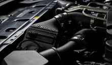 Load image into Gallery viewer, Mishimoto 12-16 BMW F10 M5 Intercooler Kit (Wrinkle Black)