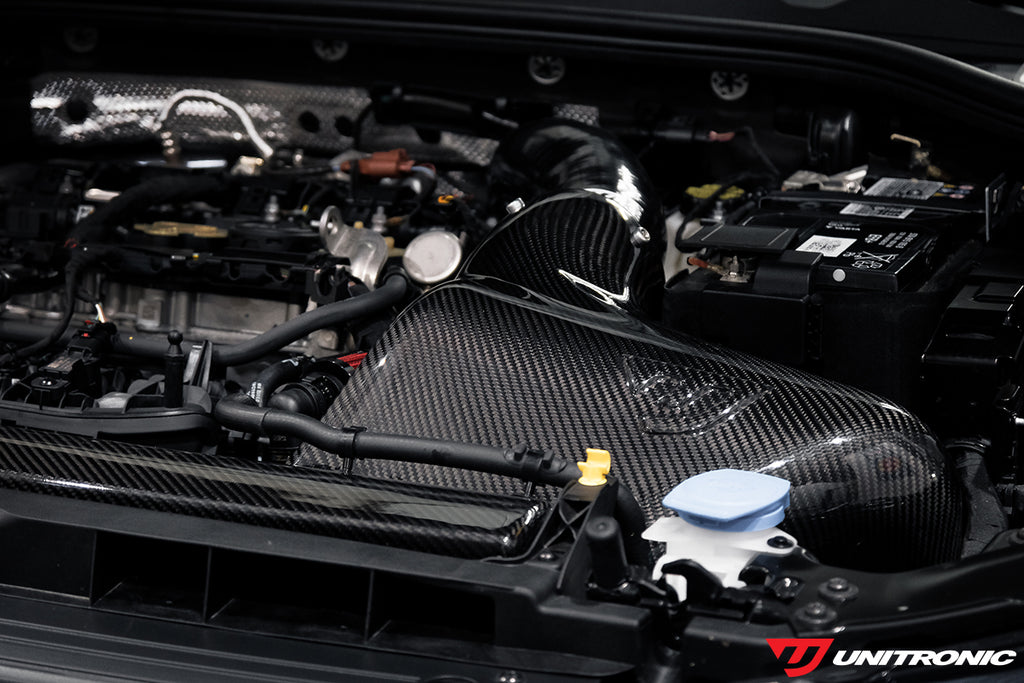 UNITRONIC CARBON FIBER INTAKE SYSTEM WITH AIR DUCT FOR MK8 GTI 2.0TSI EVO4