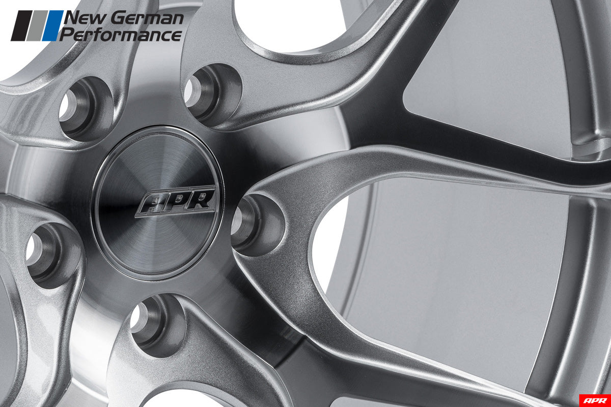 APR S01 Forged Wheel - Hyper Silver Machined Face - 5x112, 20x9